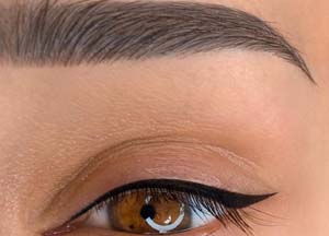 EYELINER TATTOOING