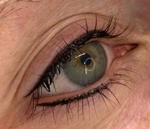 EYELINER TATTOOING